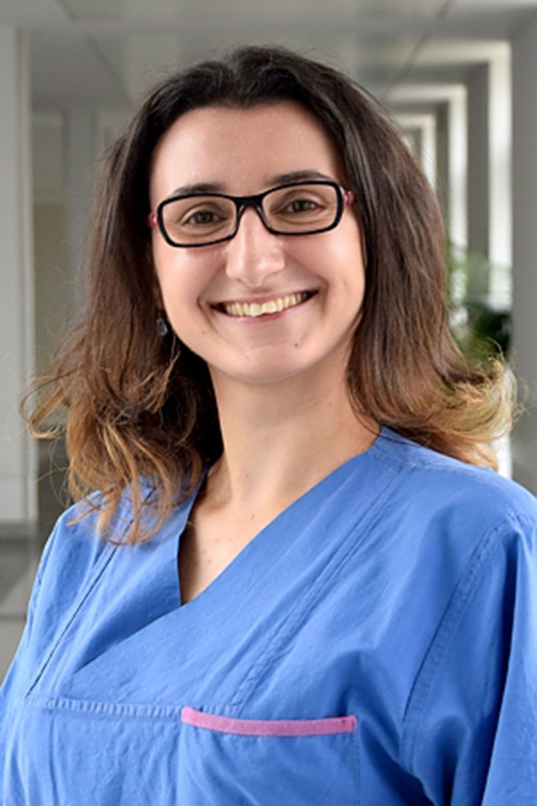 Porträt Dr. medic. Madalina Dudau
