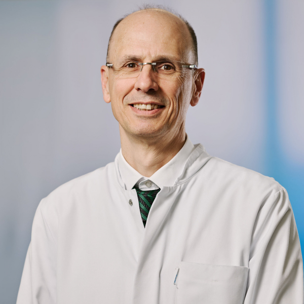 Porträt Dr. Hans Peter Maidhof