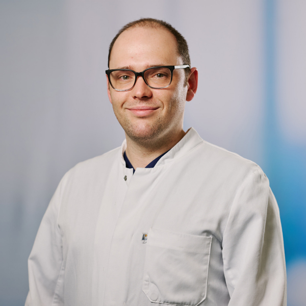 Porträt Dr. Marian Banas