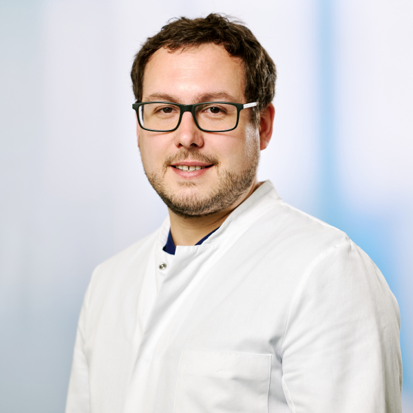 Porträt Dr. Julian Feulner