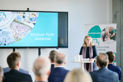  „Hier entsteht ein Umfeld, in dem Talente gefördert, Wissen entfaltet und Fähigkeiten gestärkt werden können“, so Katja Grünbaum, Leitung des Geschäftsbereichs Personal und Bildung.