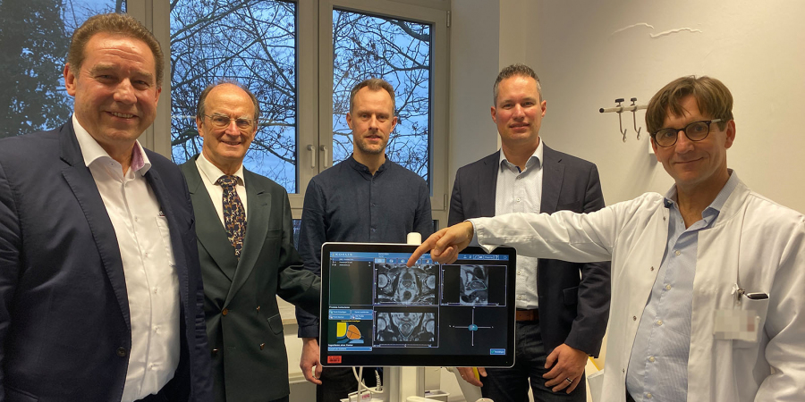 Prof. Dr. Blana stellt neues Fusionsbiopsie-Gerät vor