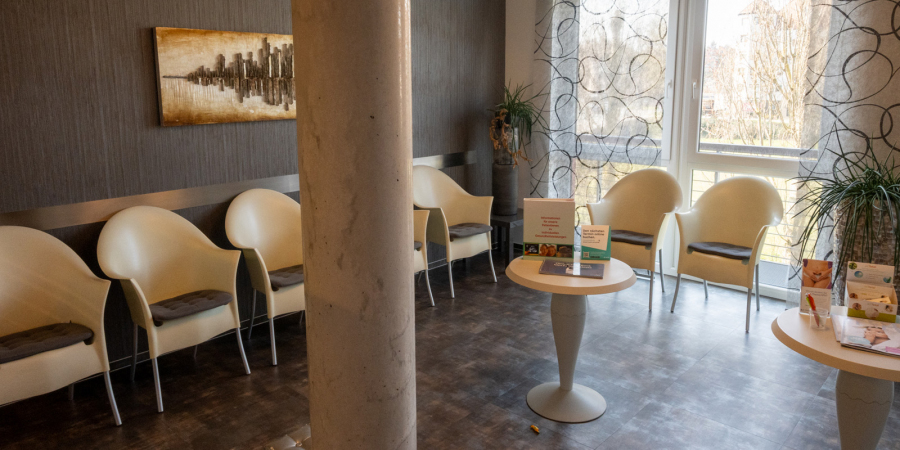 Wartezimmer in der Frauenarztpraxis Kusch