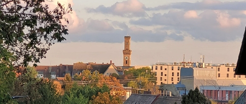 Blick über die Dächer von Fürth zum Rathaus