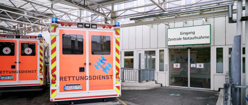 Rettungswagen an der Zentralen Notaufnahme
