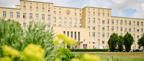 Haupthaus des Klinikum Fürths